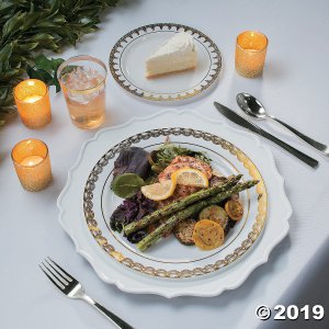 Premium Plastic Ornate Gold Trim Dinner Plates (25 Piece(s))