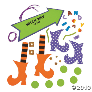 Witch Way to the Candy Sign Craft Kit (Makes 12)