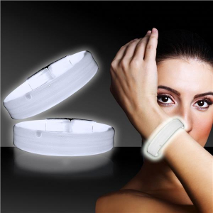 White Triple Wide Glow Bracelets (Per 25 pack)
