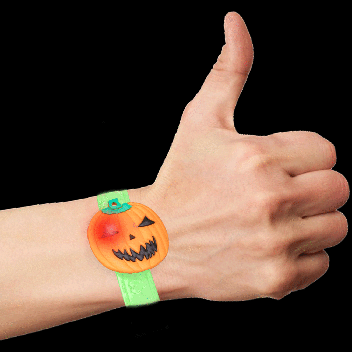 LED Light-Up Pumpkin Snap Bracelet