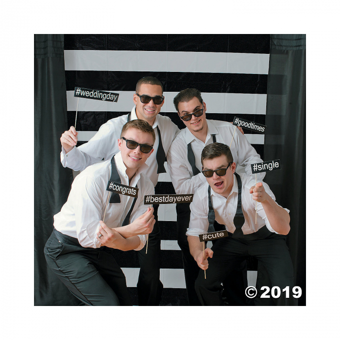 Black & White Backdrop (1 Set(s))