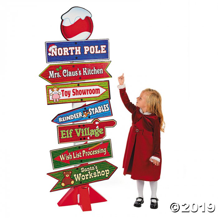 North Pole Directional Sign Cardboard Stand-up (1 Piece(s))