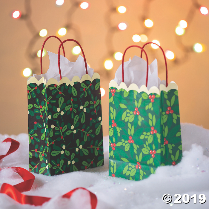 Medium Christmas Scalloped Edge Gift Bags (Per Dozen)