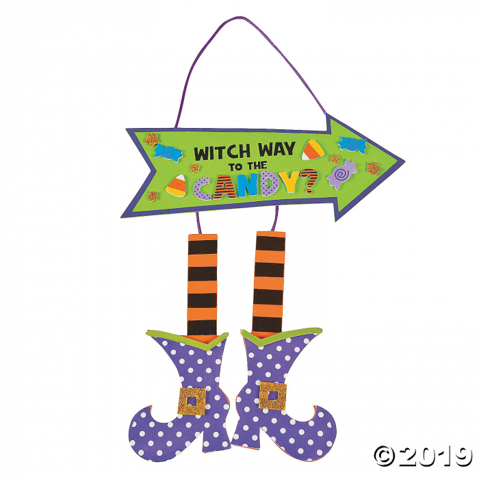 Witch Way to the Candy Sign Craft Kit (Makes 12)