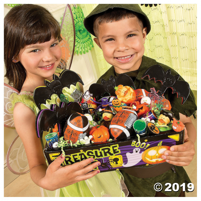 Halloween Treasure Chest Toy Assortment (1 Set(s))