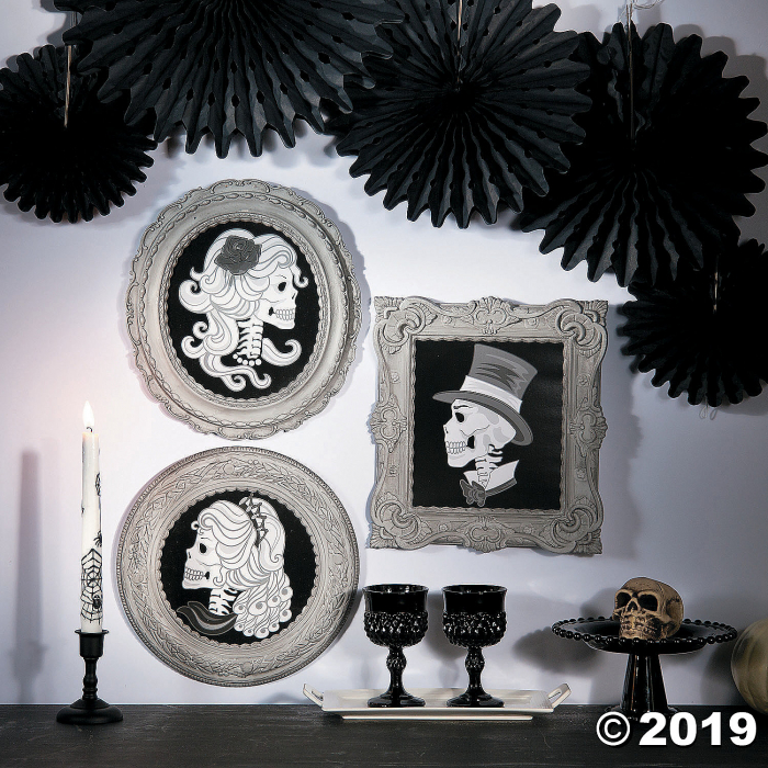 Cameo Skeleton Pictures Halloween Decoration (3 Set(s))