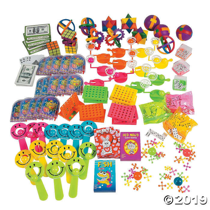 Fun & Games Assortment (100 Piece(s)) Fun & Games Assortment (100 Piece(s))