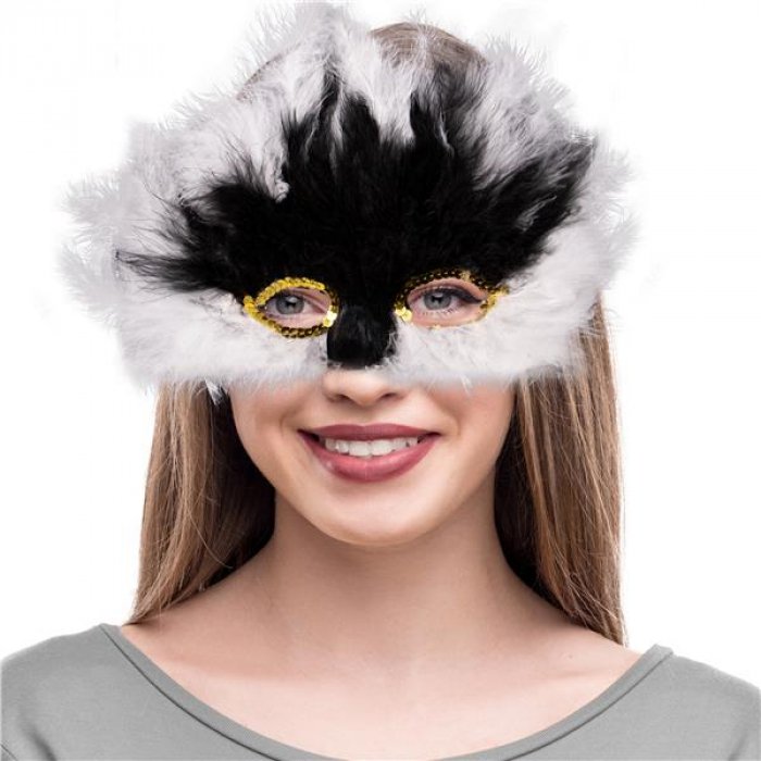 Black & White Feathered Mask