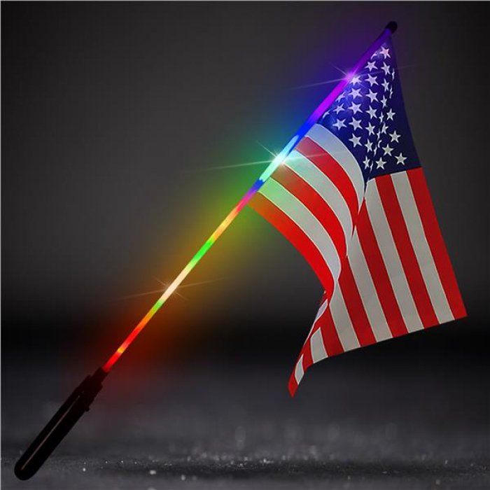 Tremble Stirre tjenestemænd LED American Flag | GlowUniverse.com