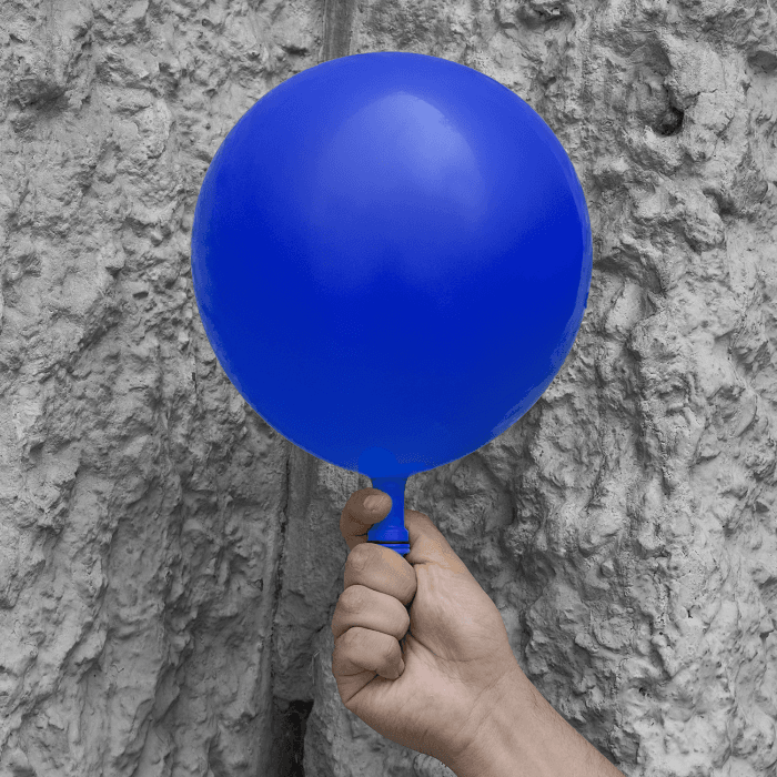 LED Light Up 14 Inch Blinky Balloons - Blue